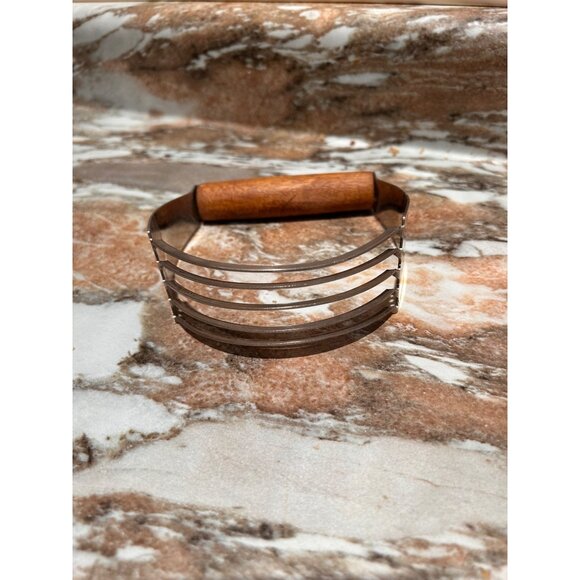 Vintage Ecko Dough Blender Wood Handle Metal Blade Pastry Cutter Dough Cutter Ma - Picture 1 of 3